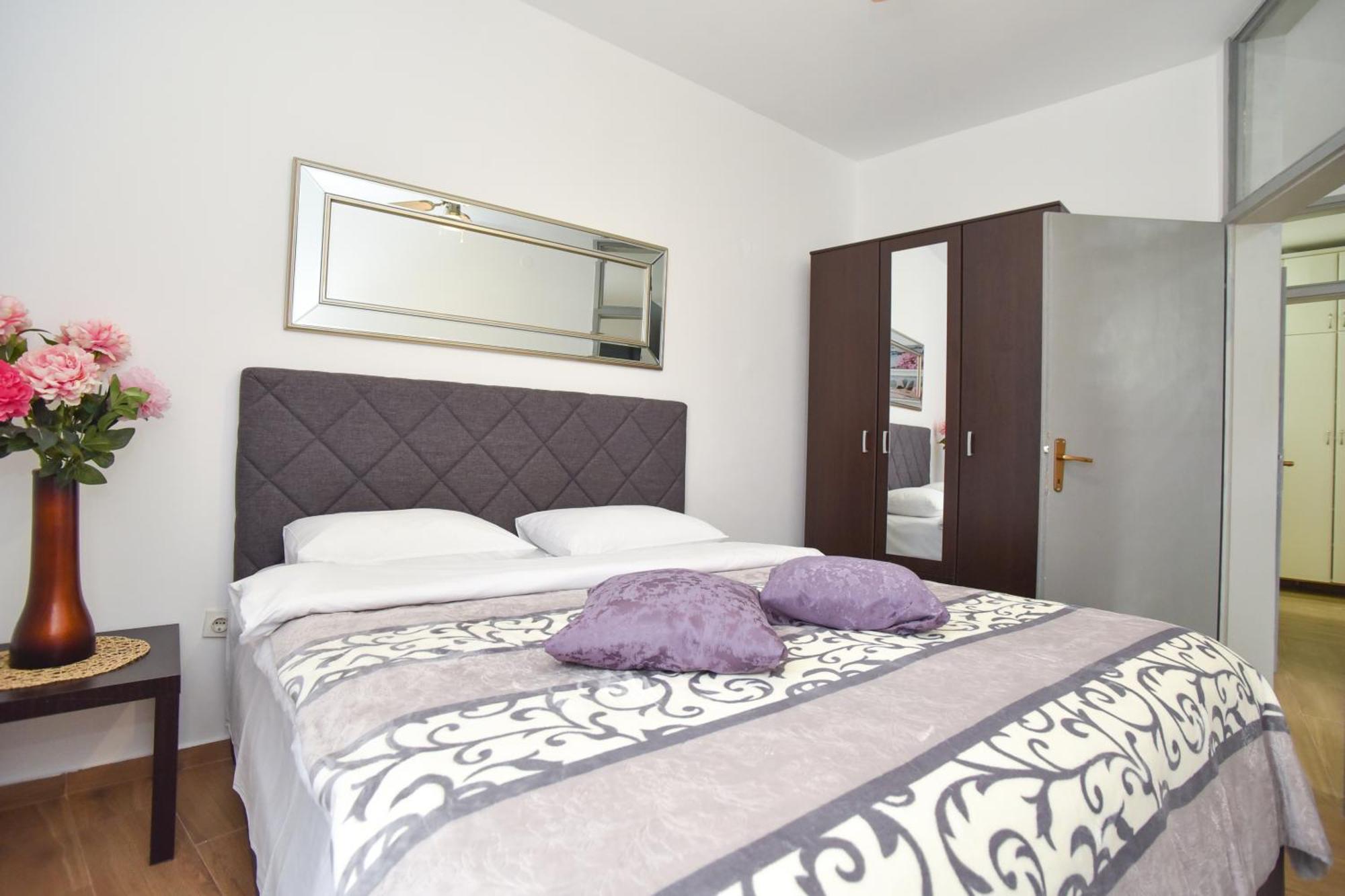 Apartment Stan Stari Grad Budva